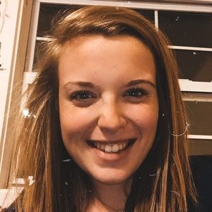 Meet your Posher, Abbi